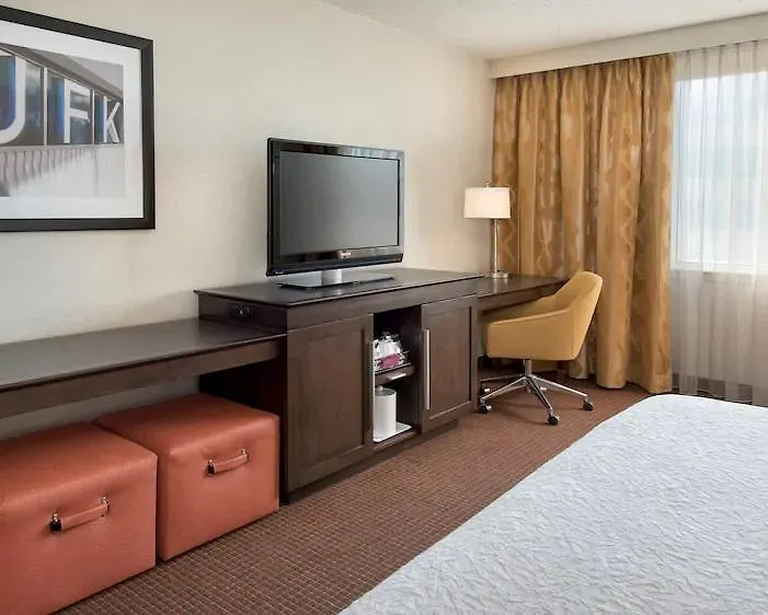 Hampton Inn Ny-Jfk New York Hotel