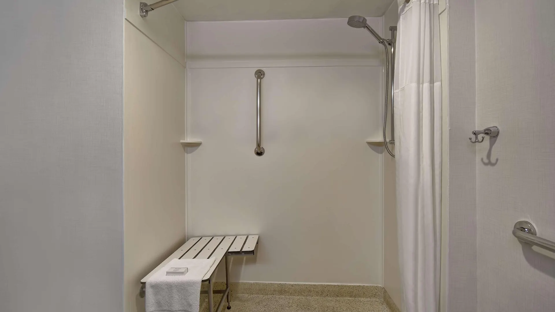 Hampton Inn Ny-Jfk New York 3*,  USA