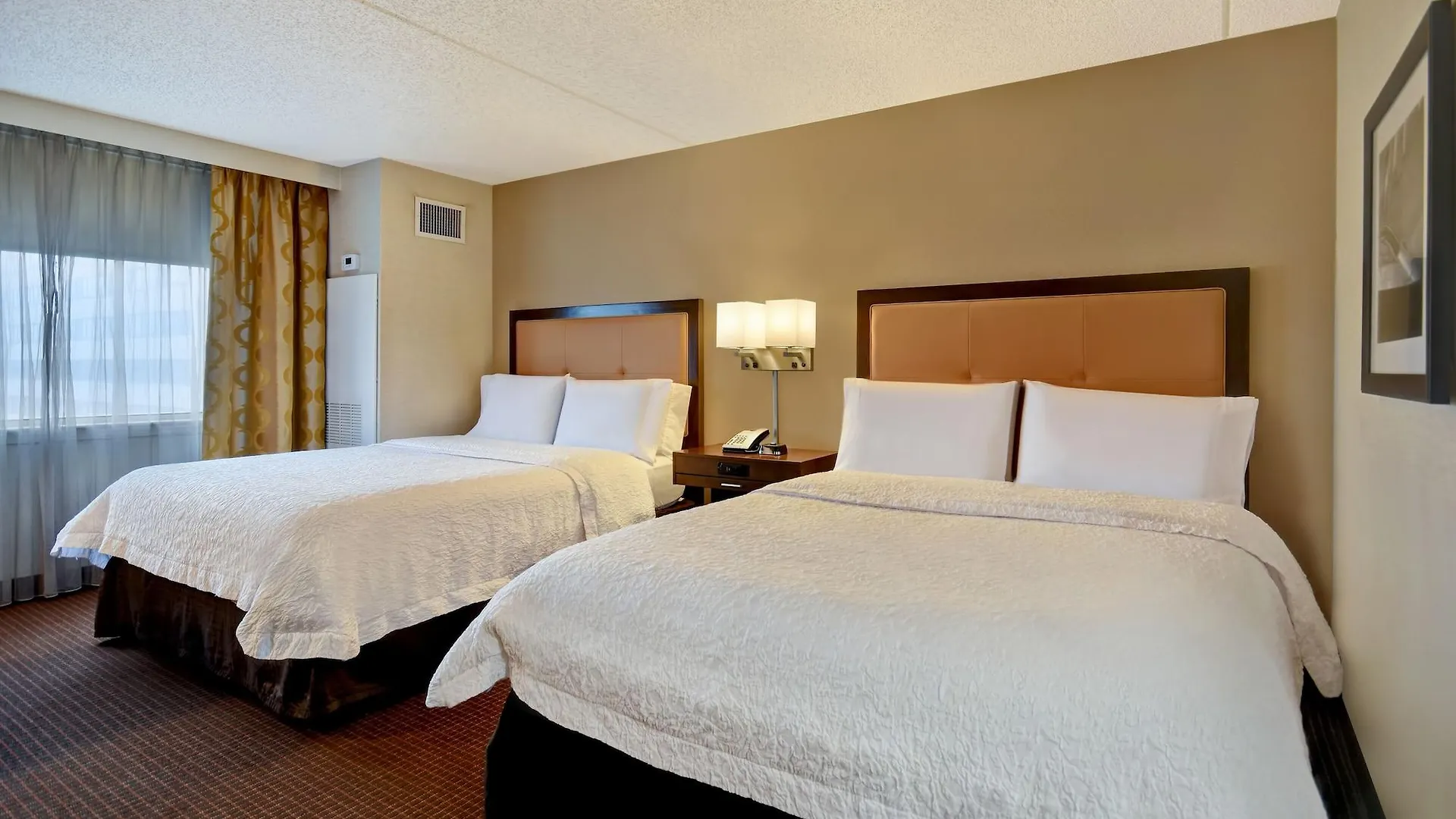 ניו יורק Hampton Inn Ny-Jfk 3*, ניו יורק